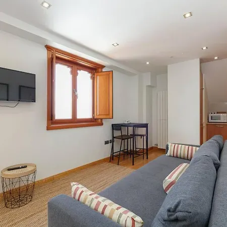 Estudio Centrico Y Moderno By Cabana Vigo